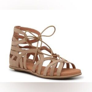 Gentle Souls Kenneth Cole Break My Heart Strappy Gladiator Sandals size 8 Taupe